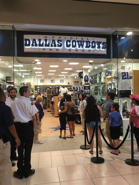 Dallas cowboys pro shop - Store brand: Dallas Cowboys Pro Shop. Outlet center, mall: The Outlet Shoppes at El Paso. Address & locations: 7051 S Desert Blvd, Canutillo, TX 79835. Phone: (915) 877-3208 (you can call to center/mall) State:
